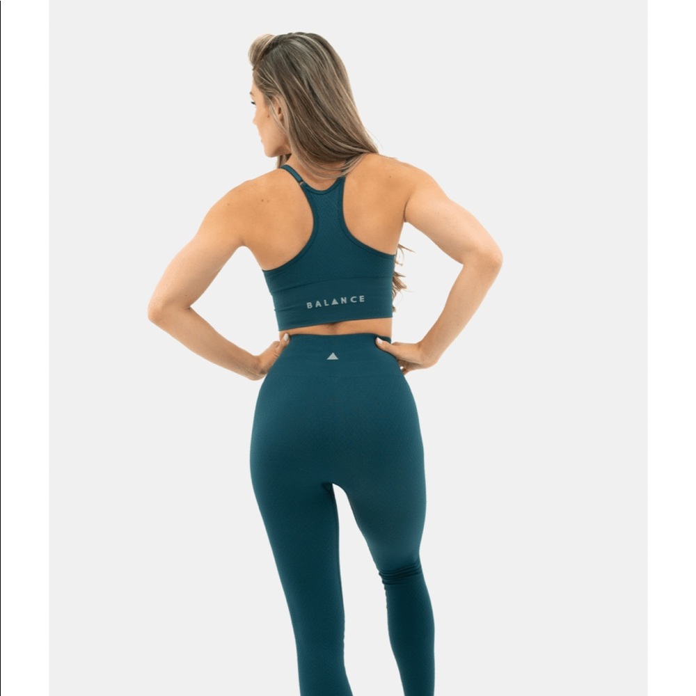 Balance Athletica Topaz Set Size Small